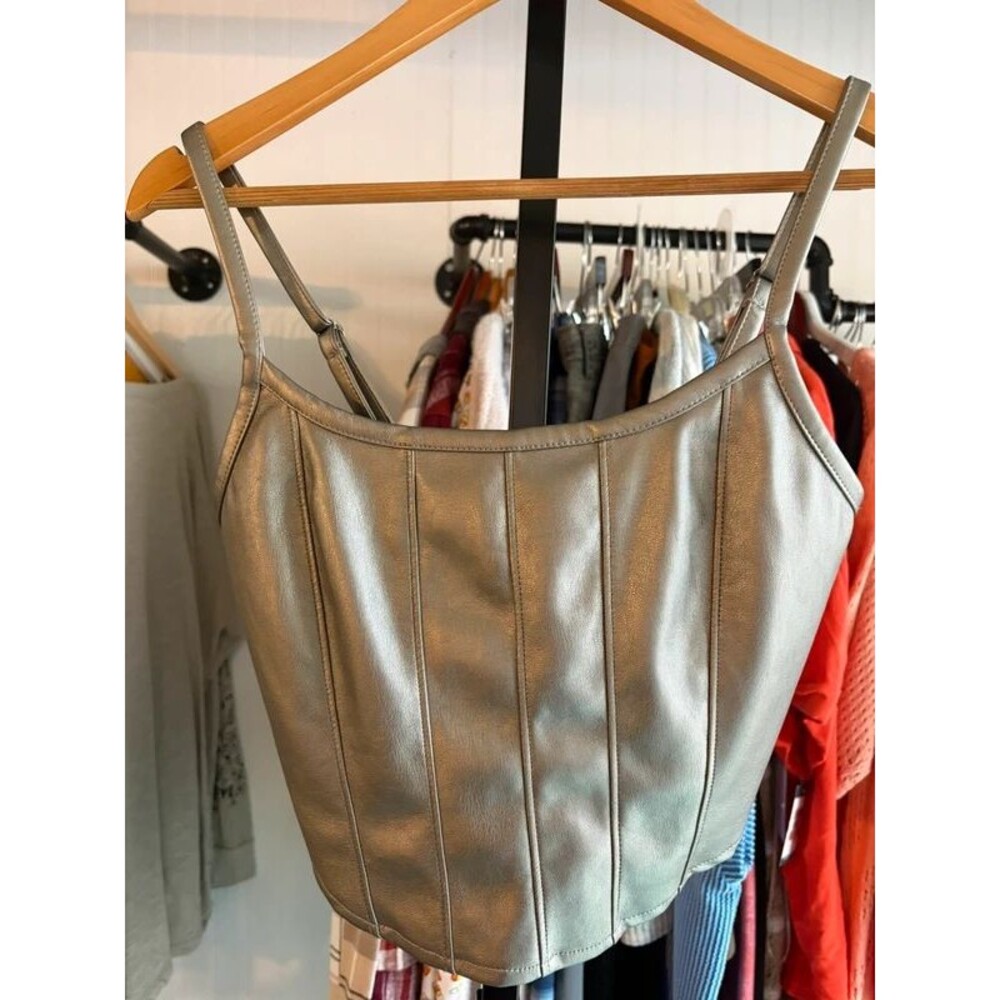 Kirious small crop top